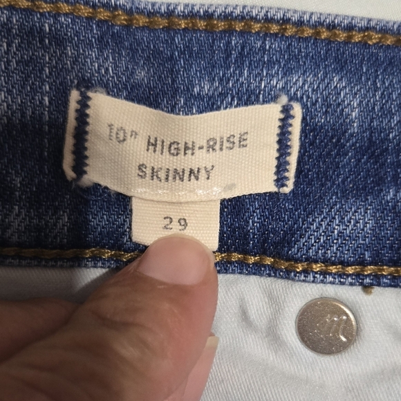 Madewell 10" High Rise Skinny Jeans Tulip Hem Sz 29 - Picture 5 of 12